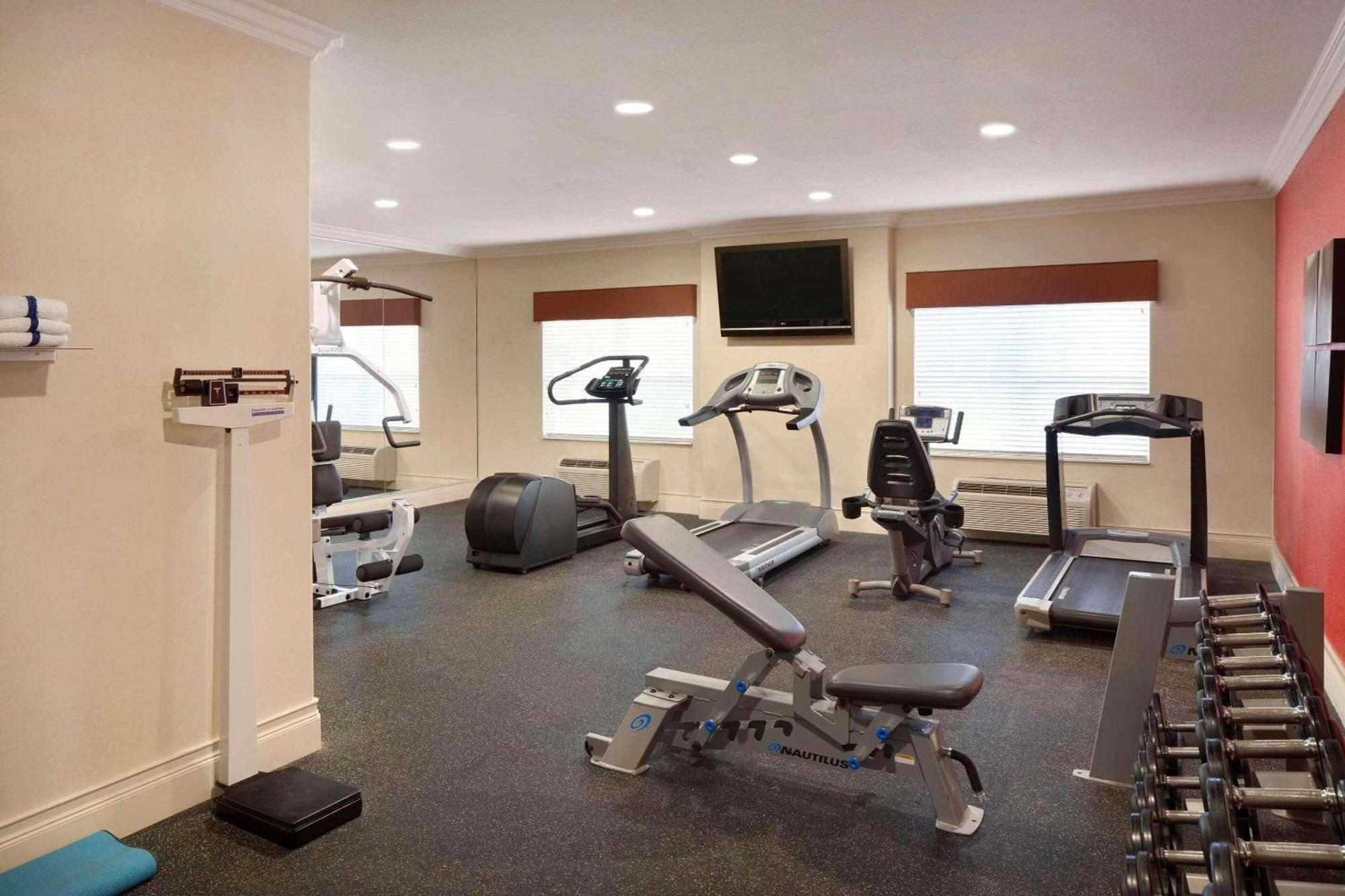Country Inn & Suites By Radisson, Champaign North, Il Buitenkant foto