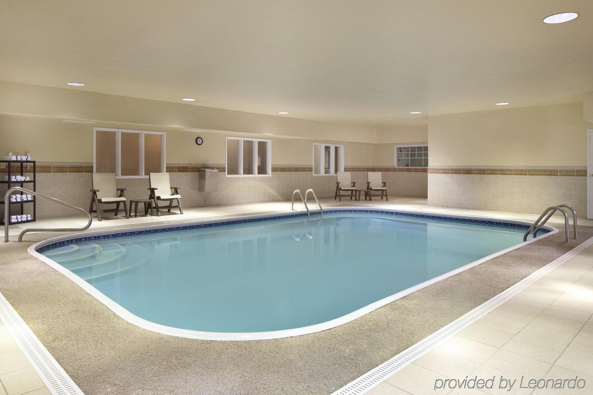 Country Inn & Suites By Radisson, Champaign North, Il Buitenkant foto
