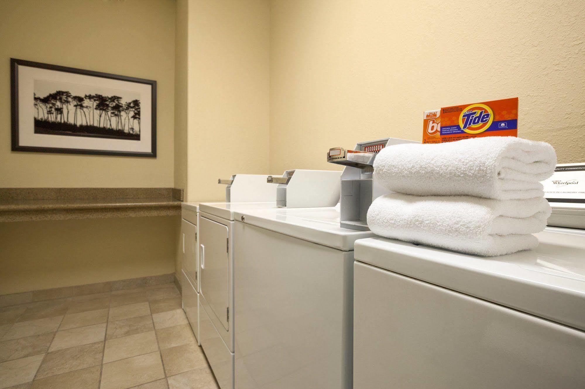 Country Inn & Suites By Radisson, Champaign North, Il Buitenkant foto